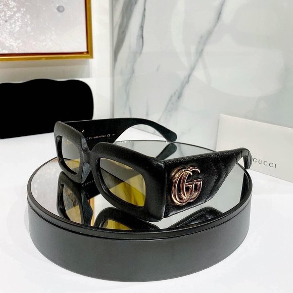 NWT GUCCI GG0816S - 001 LEATHER SUNGLASSES - Picture 4 of 16